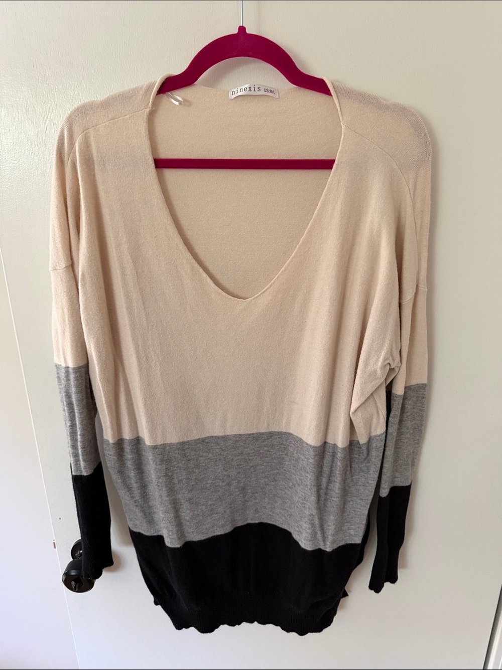 Beige, Gray & Black Colorblock V-Neck Sweater by ninexis